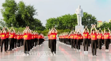 كيف تشكّل الصفات الرائعة للمرأة جوهر تأثيرها الملهم في مختلف مجالات الحياة؟